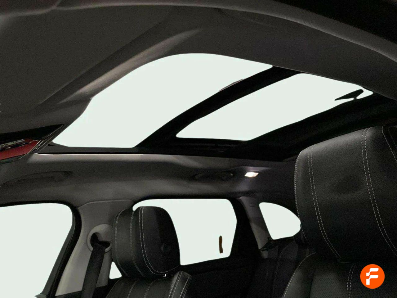 Foto Land-Rover Range Rover Velar 33