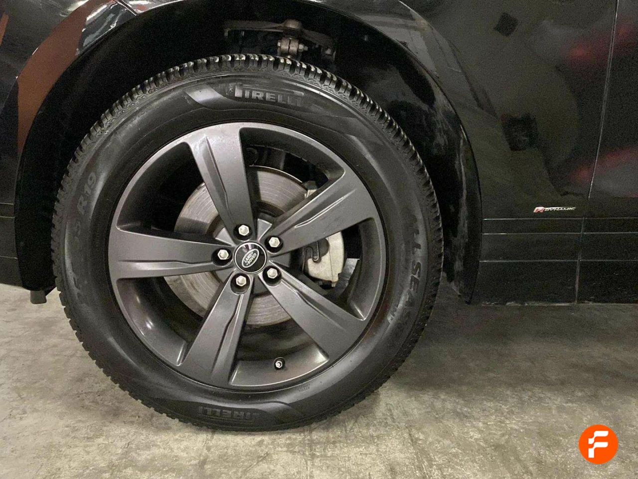 Foto Land-Rover Range Rover Velar 34