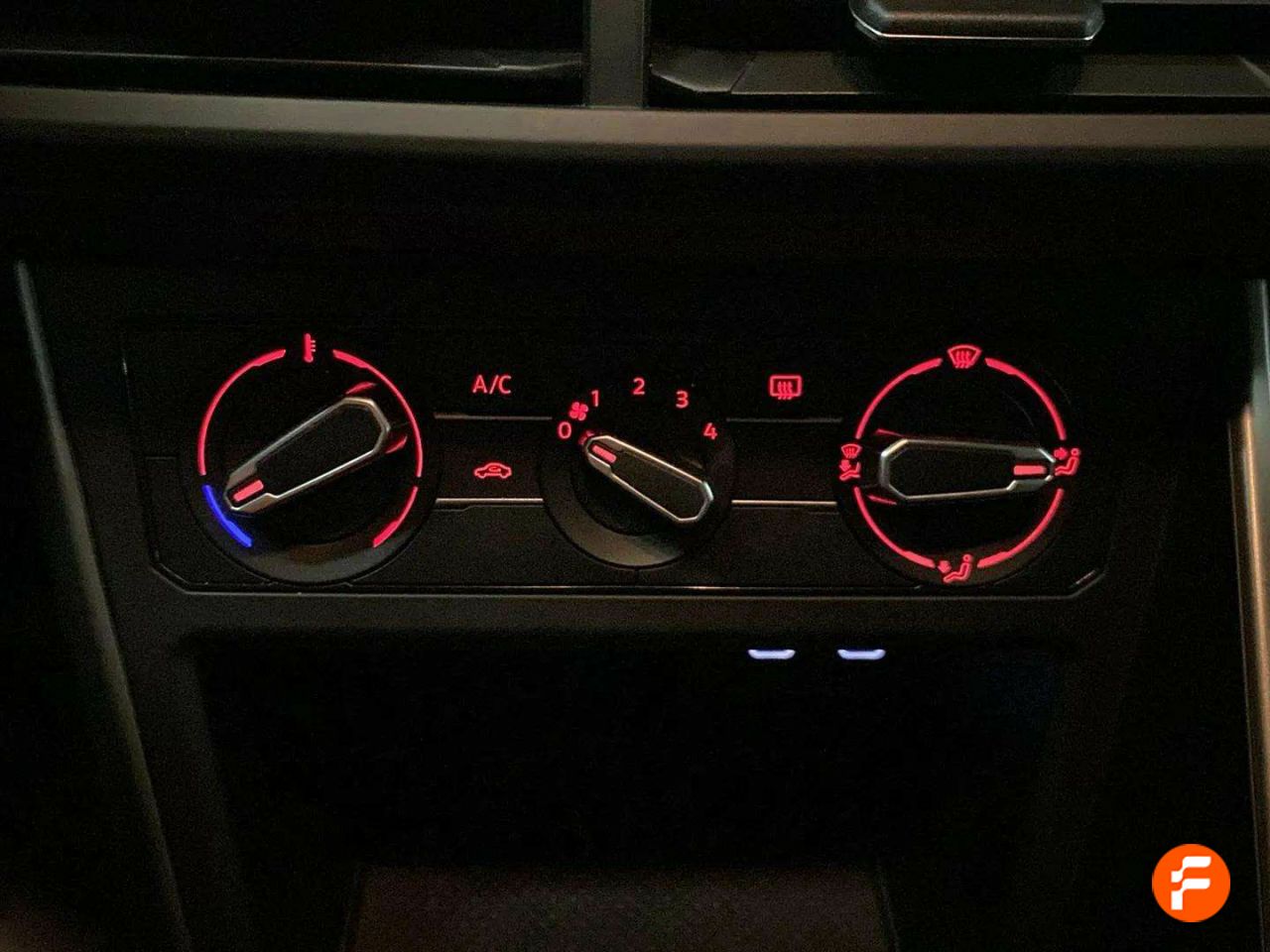 Foto Volkswagen Polo 24