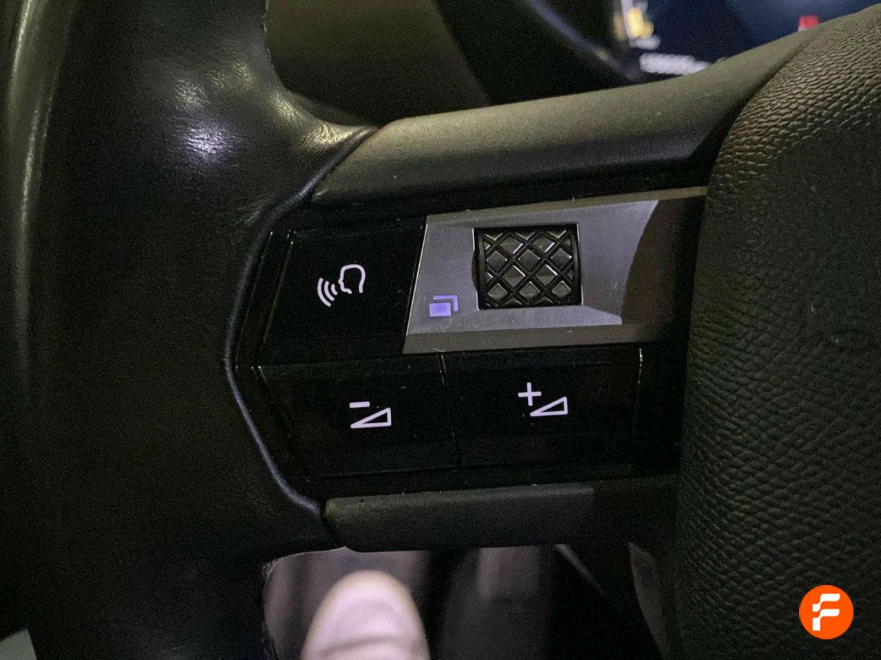 Foto DS Automobiles DS 3 18