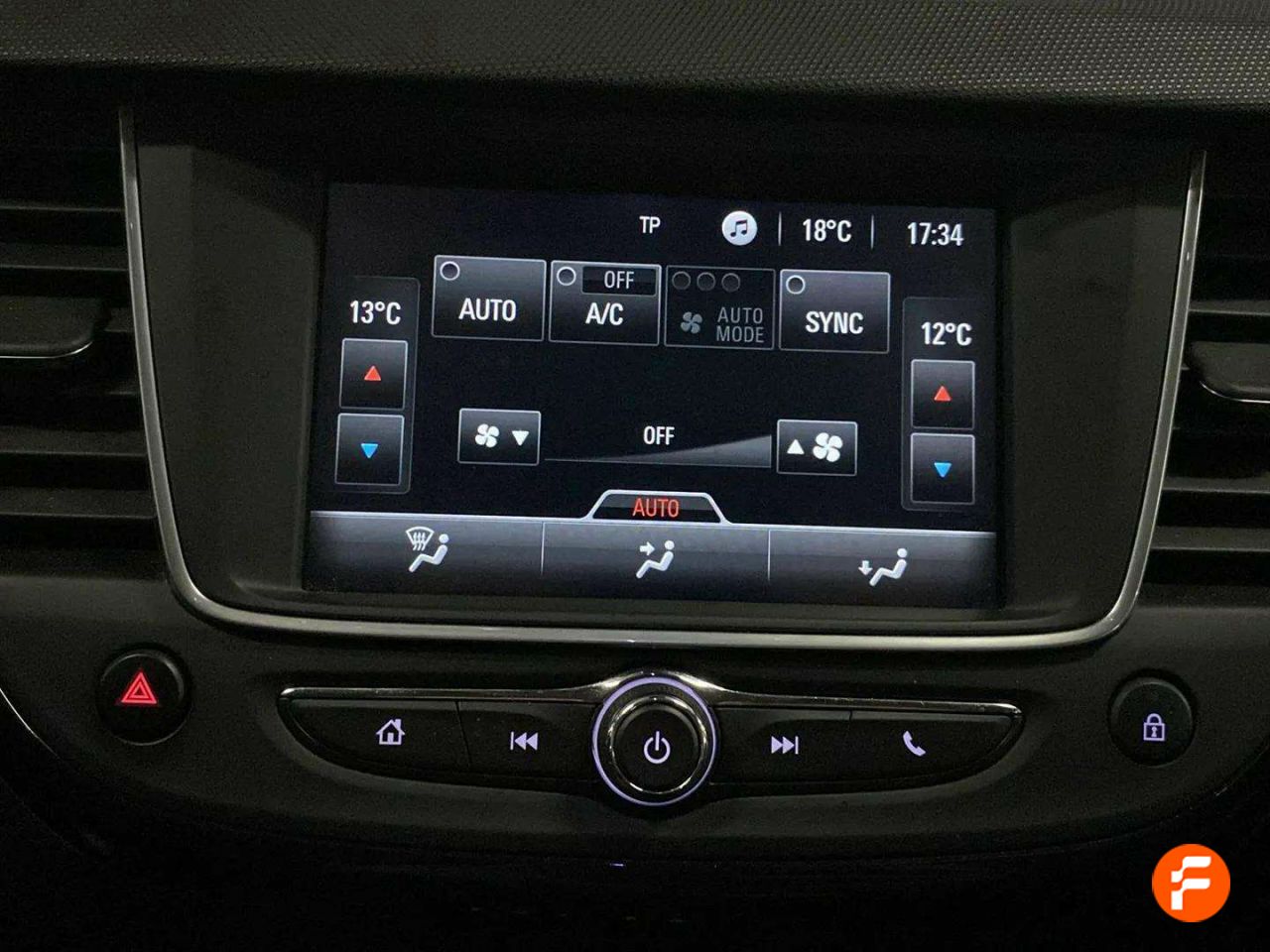 Foto Opel Crossland X 22