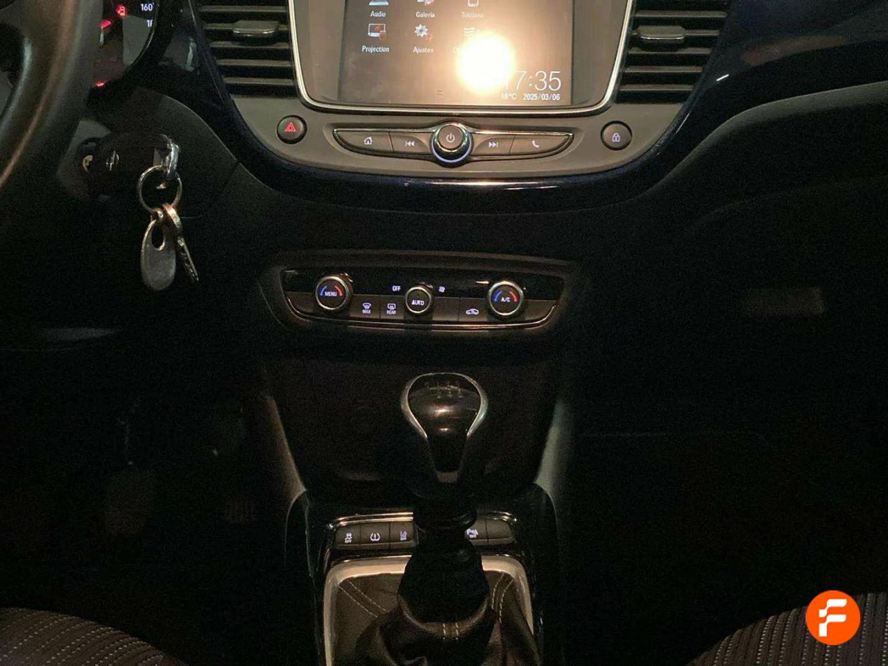 Foto Opel Crossland X 23