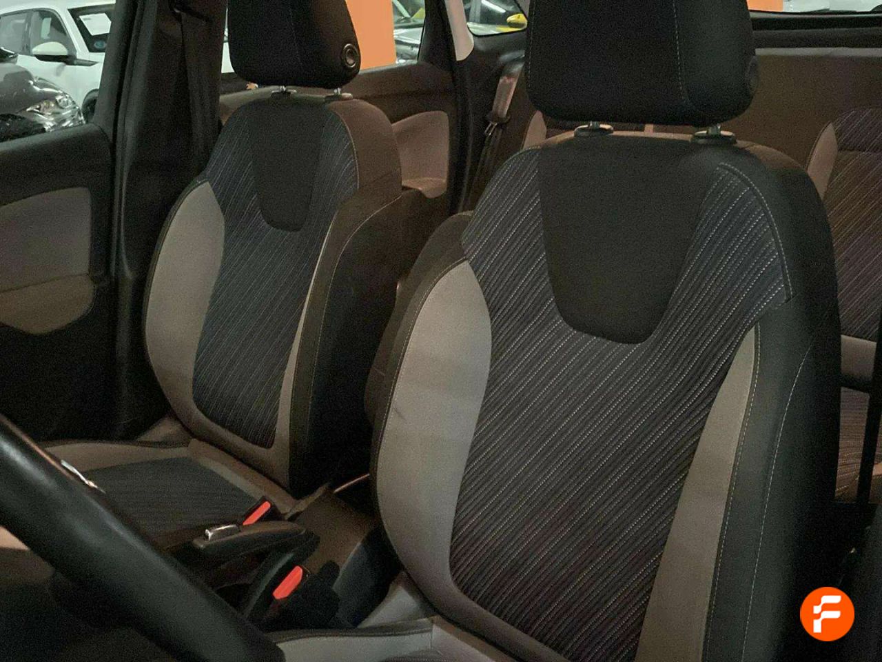 Foto Opel Crossland X 28
