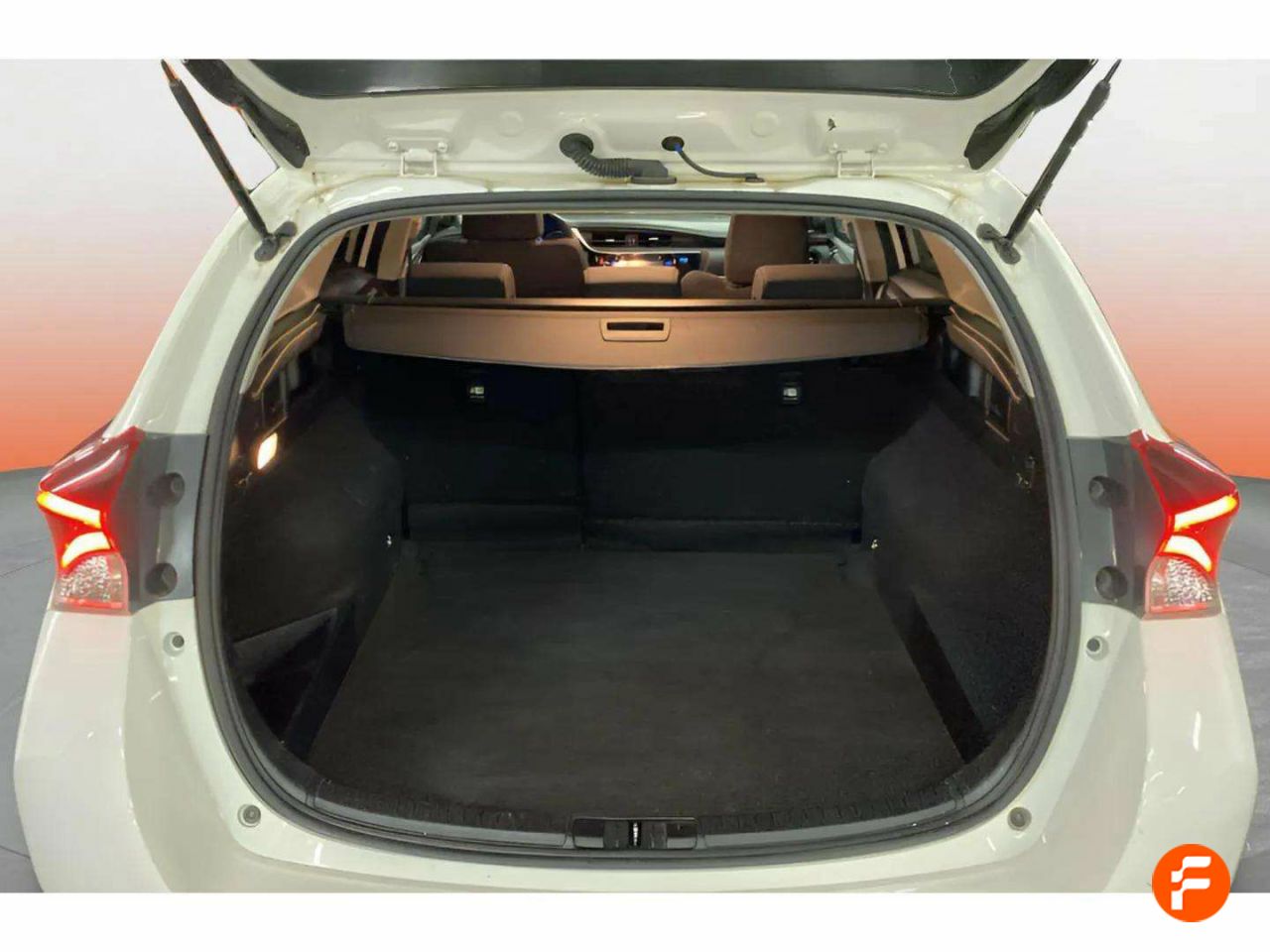 Foto Toyota Auris 10