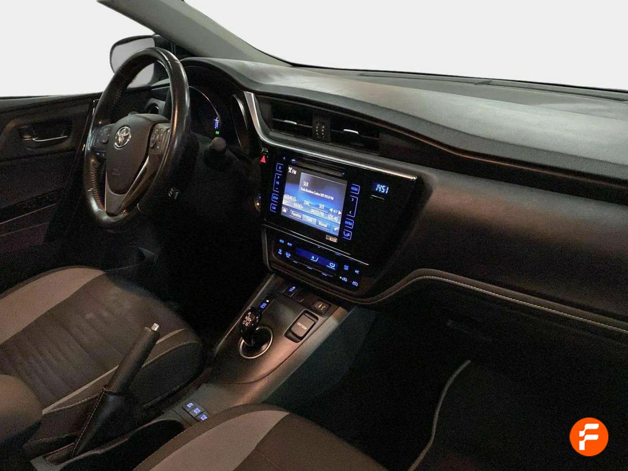 Foto Toyota Auris 12