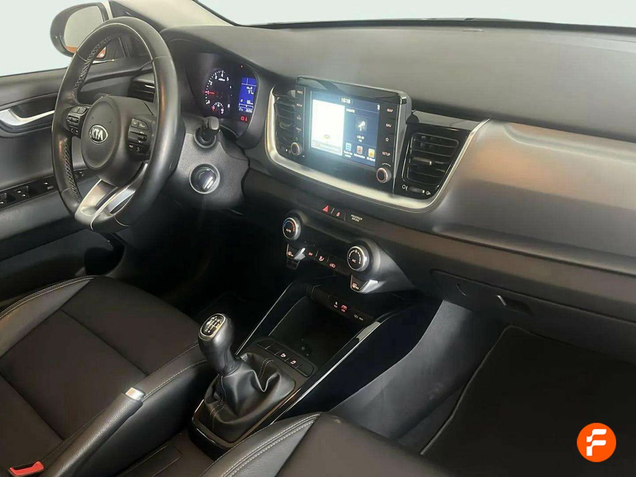 Foto Kia Stonic 10