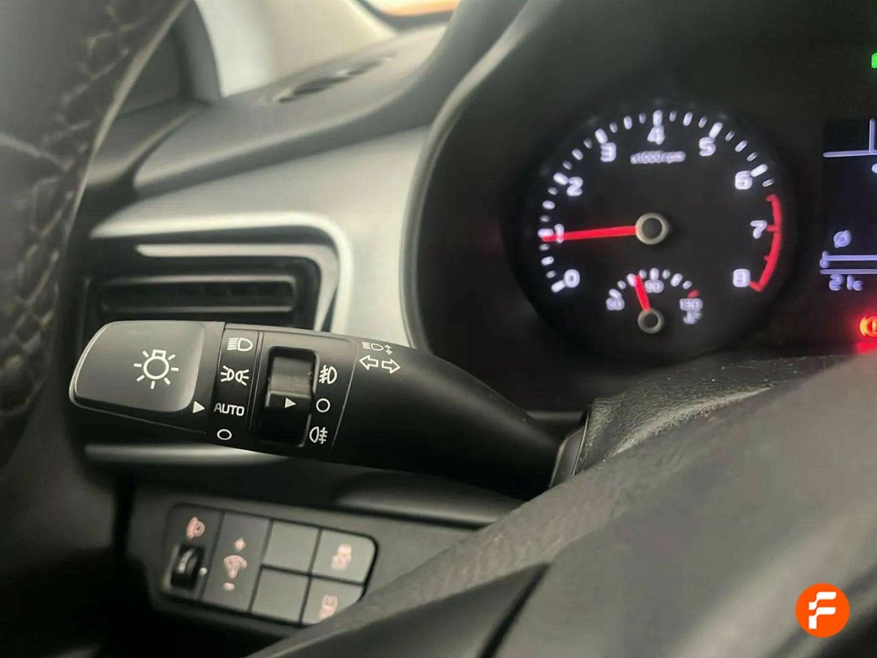 Foto Kia Stonic 14