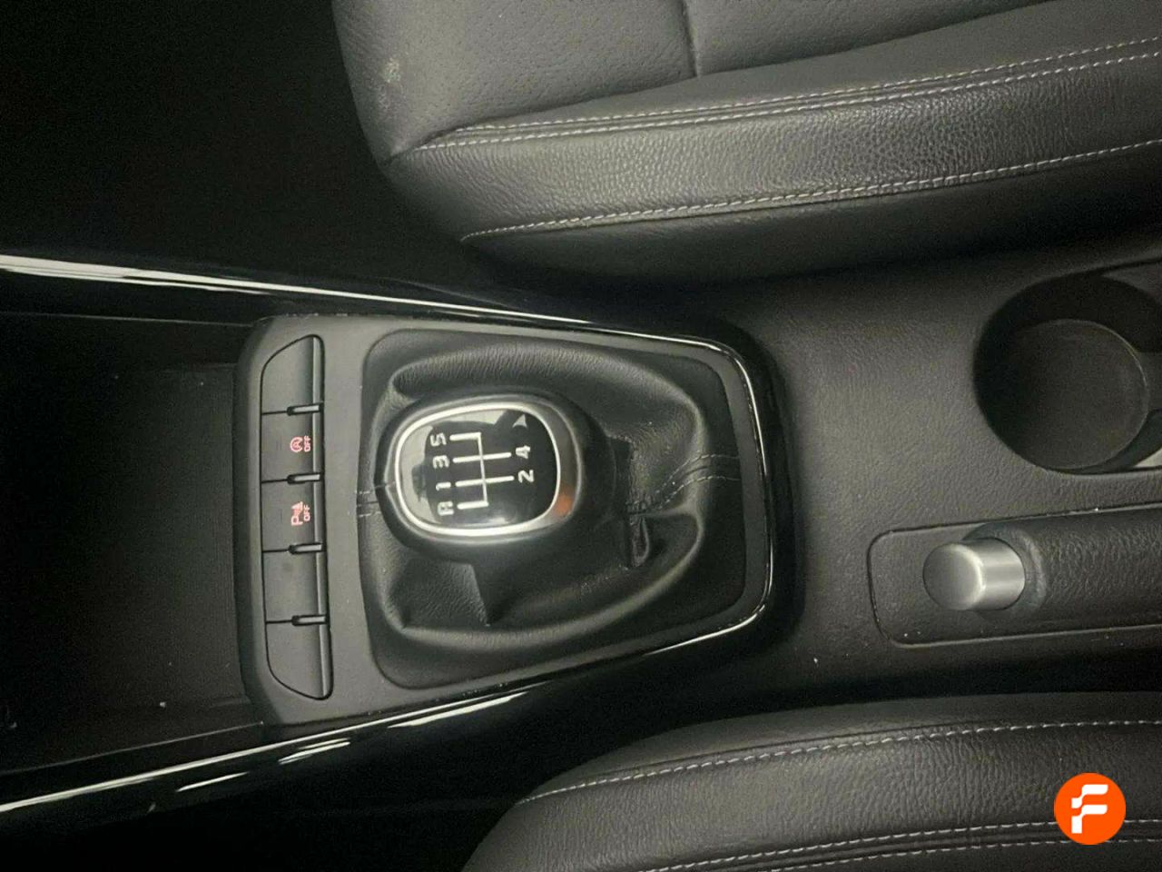 Foto Kia Stonic 19
