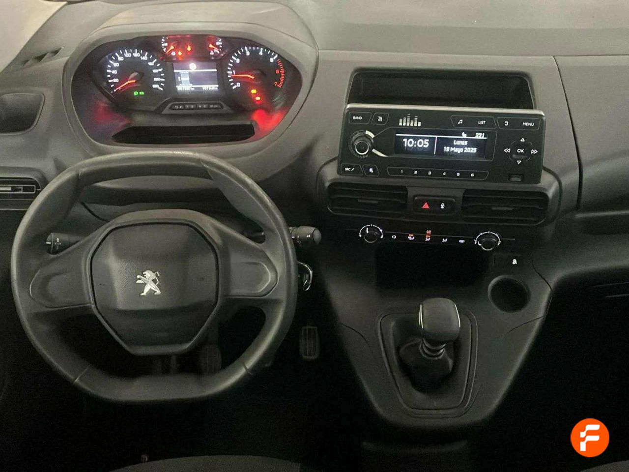 Foto Peugeot Rifter 11