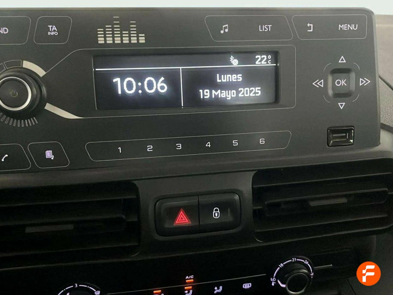 Foto Peugeot Rifter 16