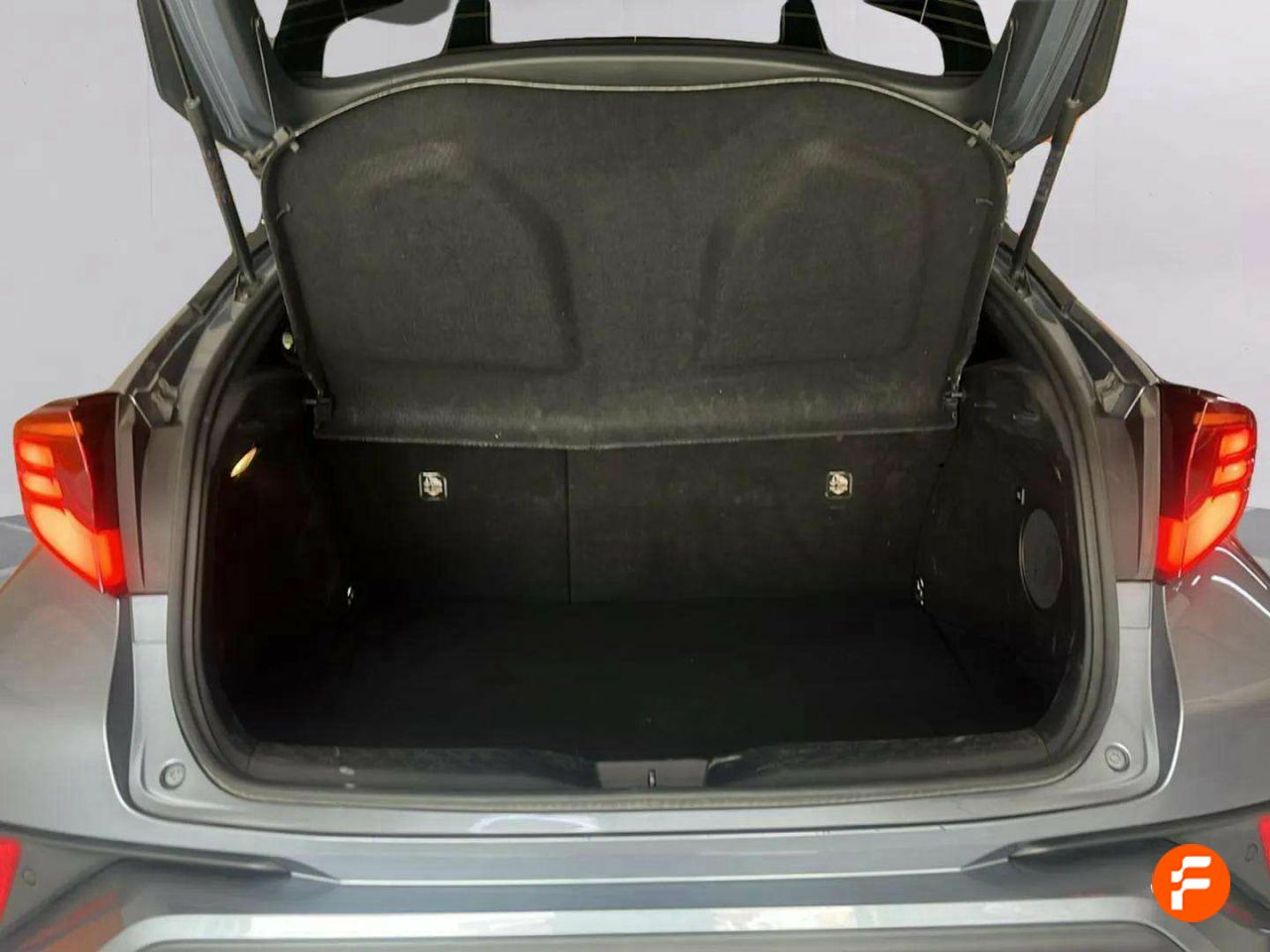 Foto Toyota C-HR 8