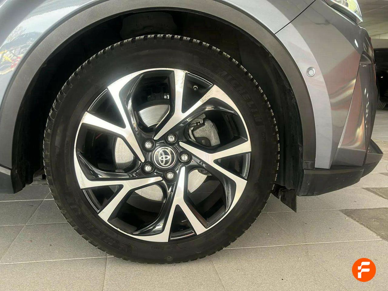 Foto Toyota C-HR 9