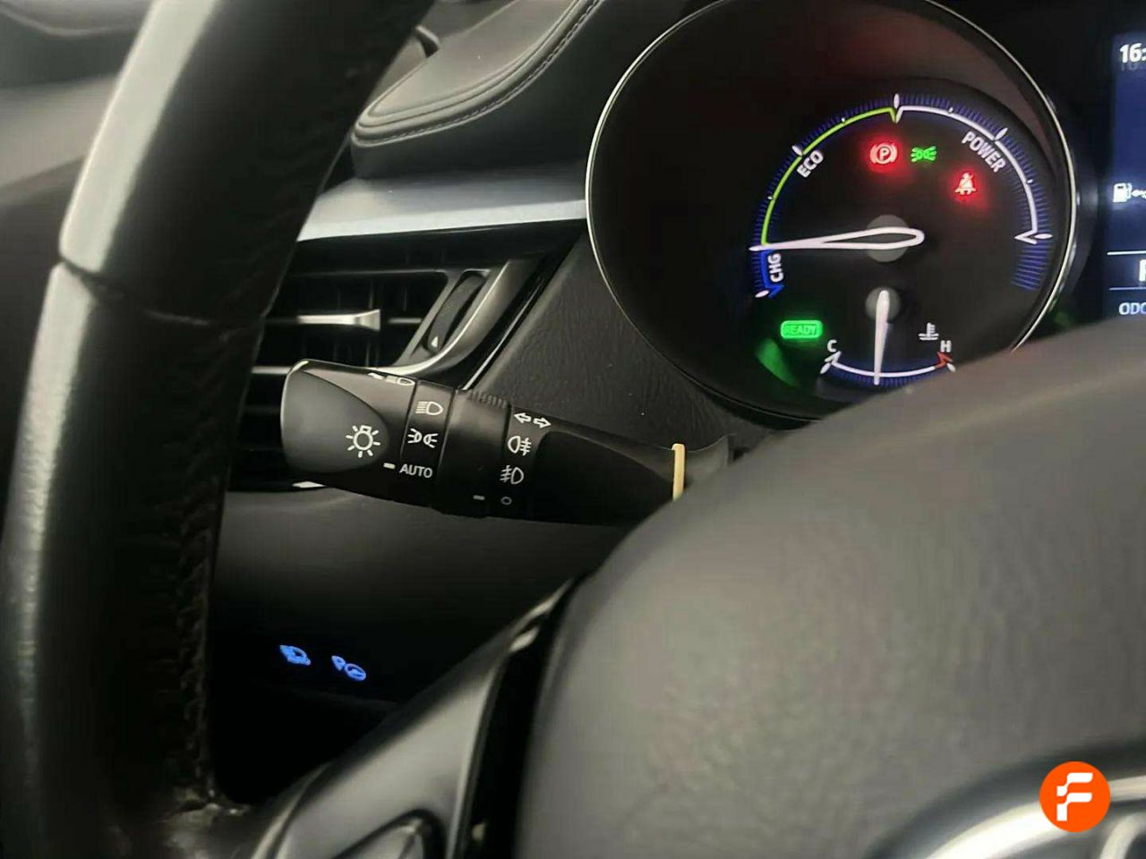 Foto Toyota C-HR 14