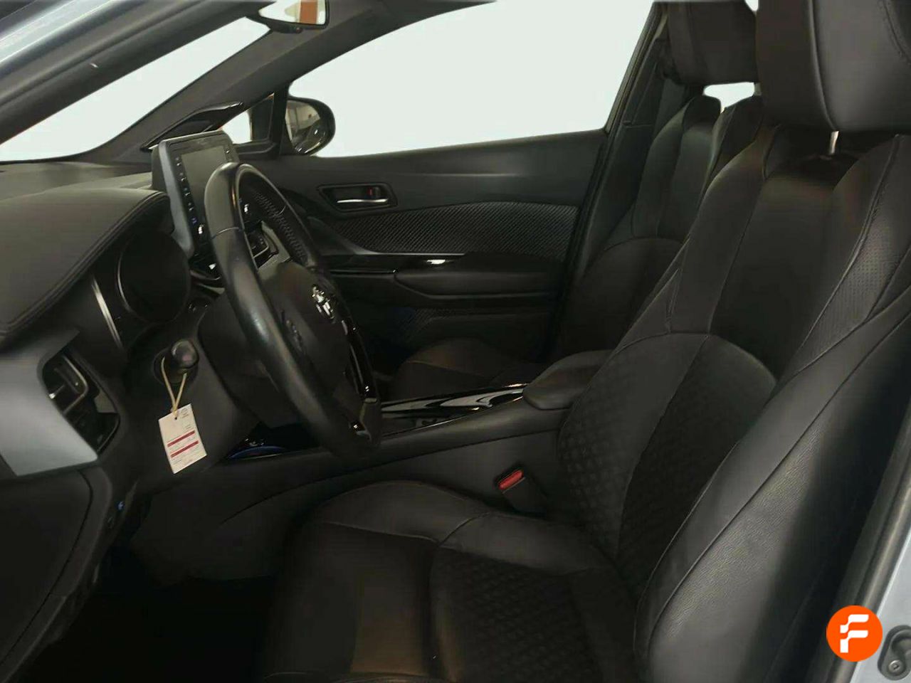Foto Toyota C-HR 21