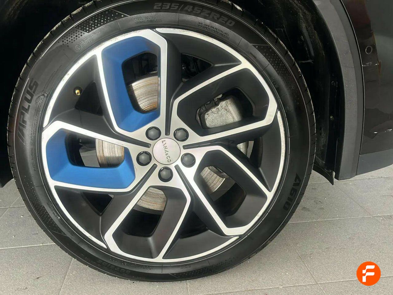 Foto LYNK&CO 01 9