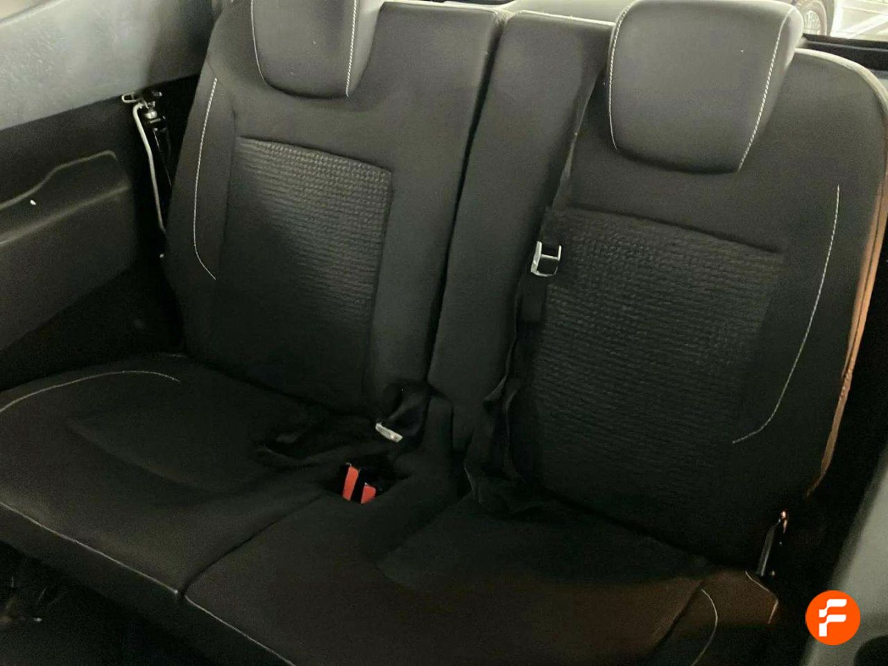 Foto Dacia Lodgy 21