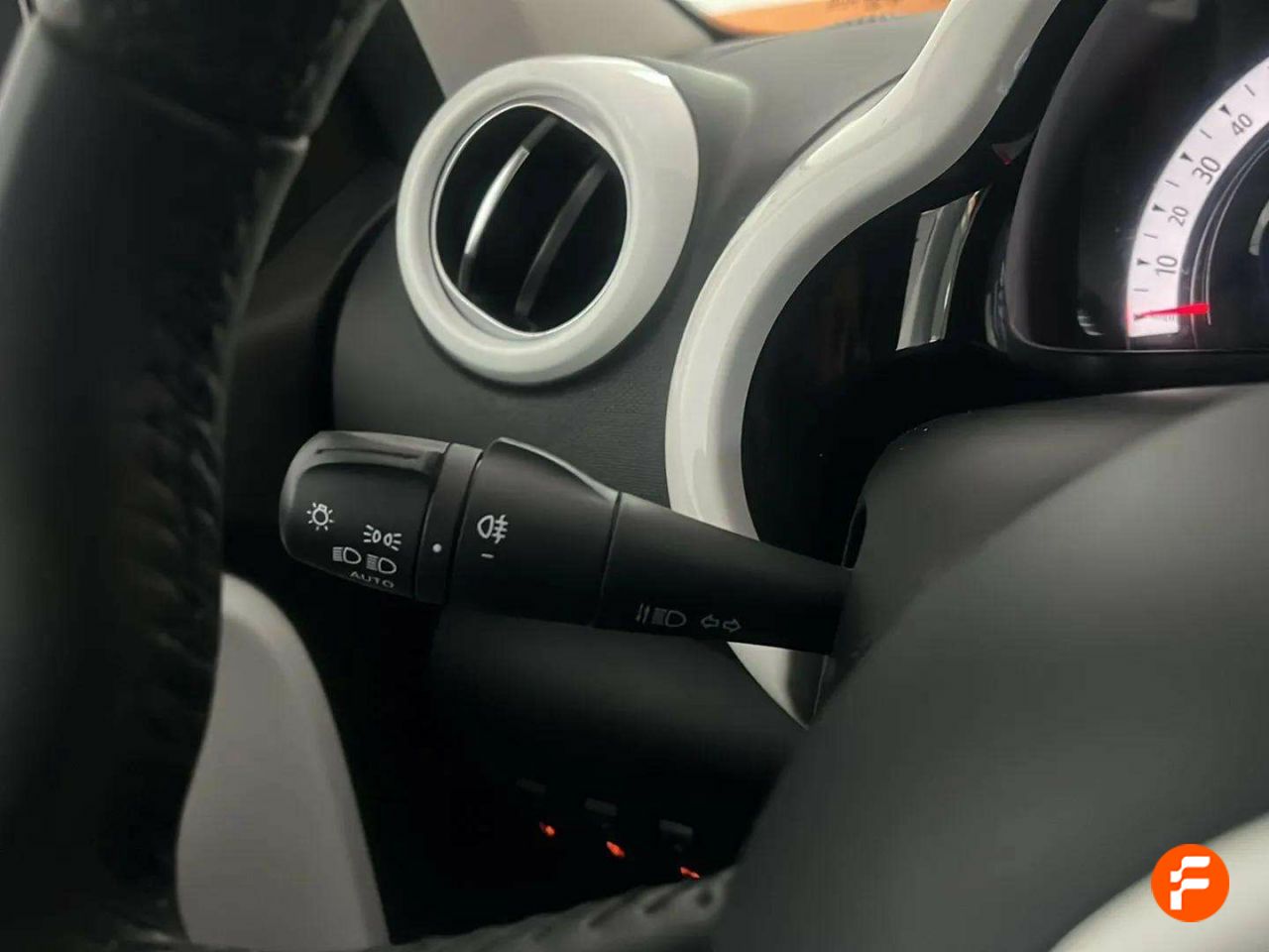 Foto Renault Twingo 14
