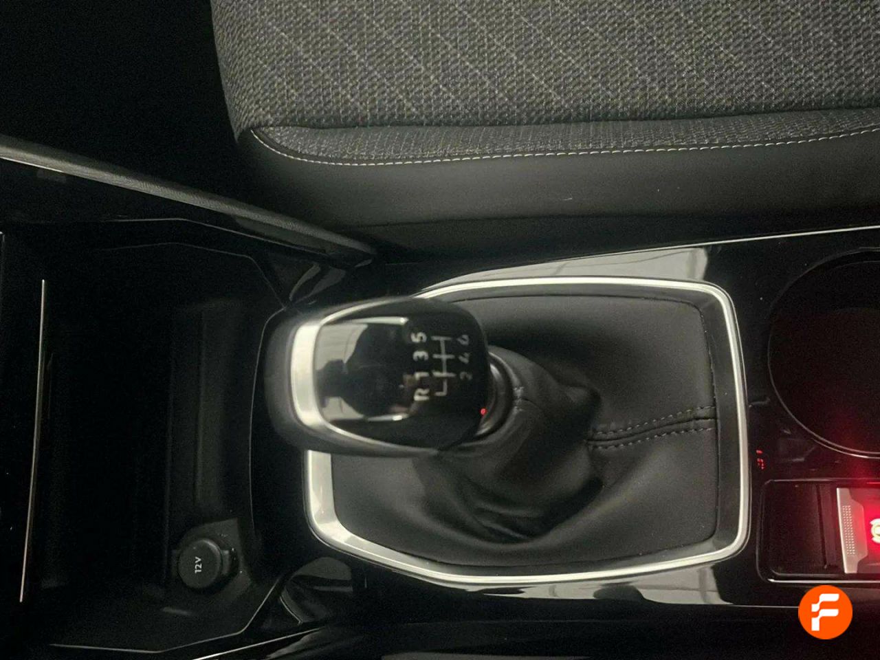 Foto Peugeot 2008 19