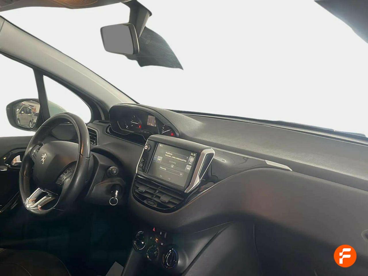 Foto Peugeot 208 10