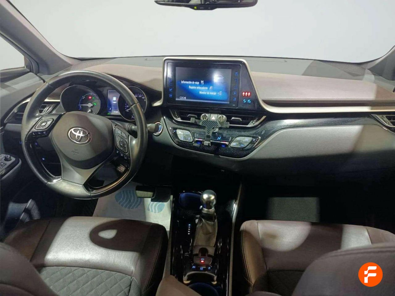 Foto Toyota C-HR 10