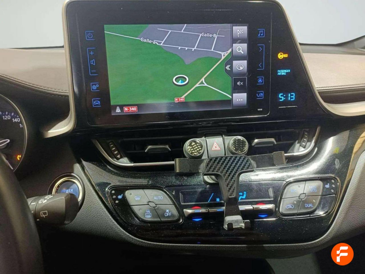 Foto Toyota C-HR 12