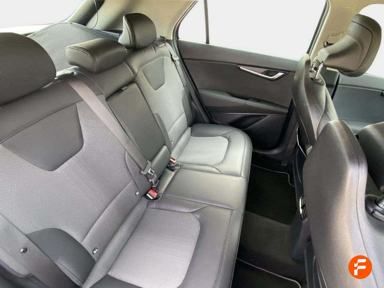Foto Kia Niro 13
