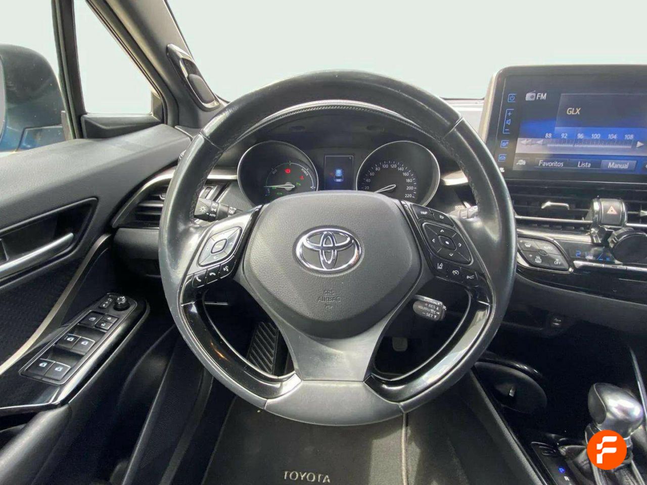 Foto Toyota C-HR 28