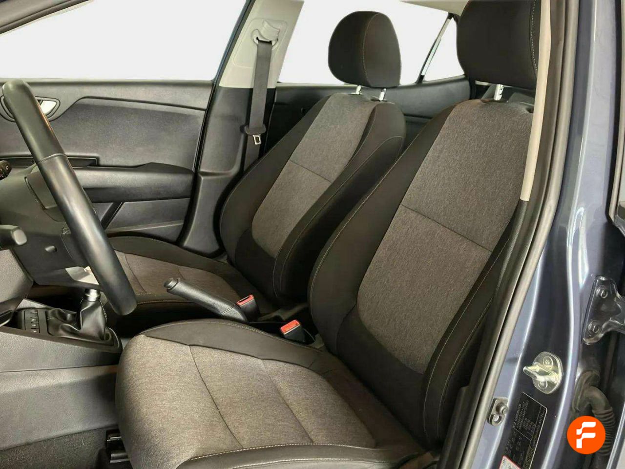 Foto Kia Stonic 21