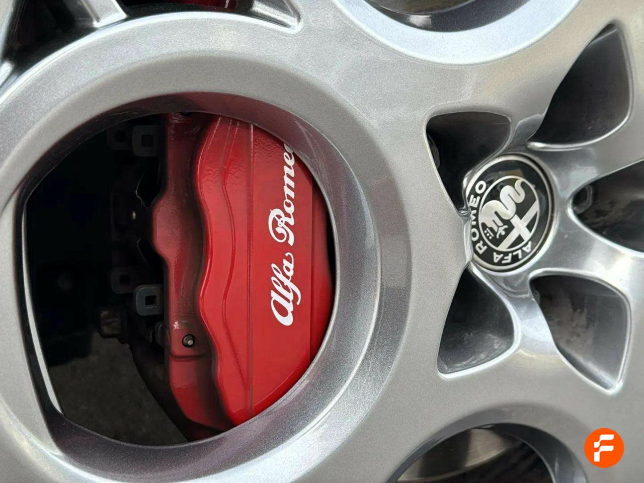 Foto Alfa Romeo Tonale 15