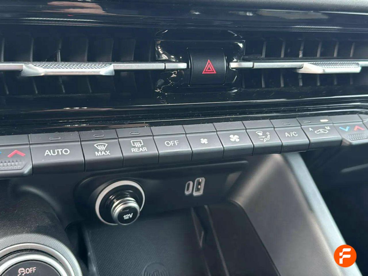 Foto Alfa Romeo Tonale 26