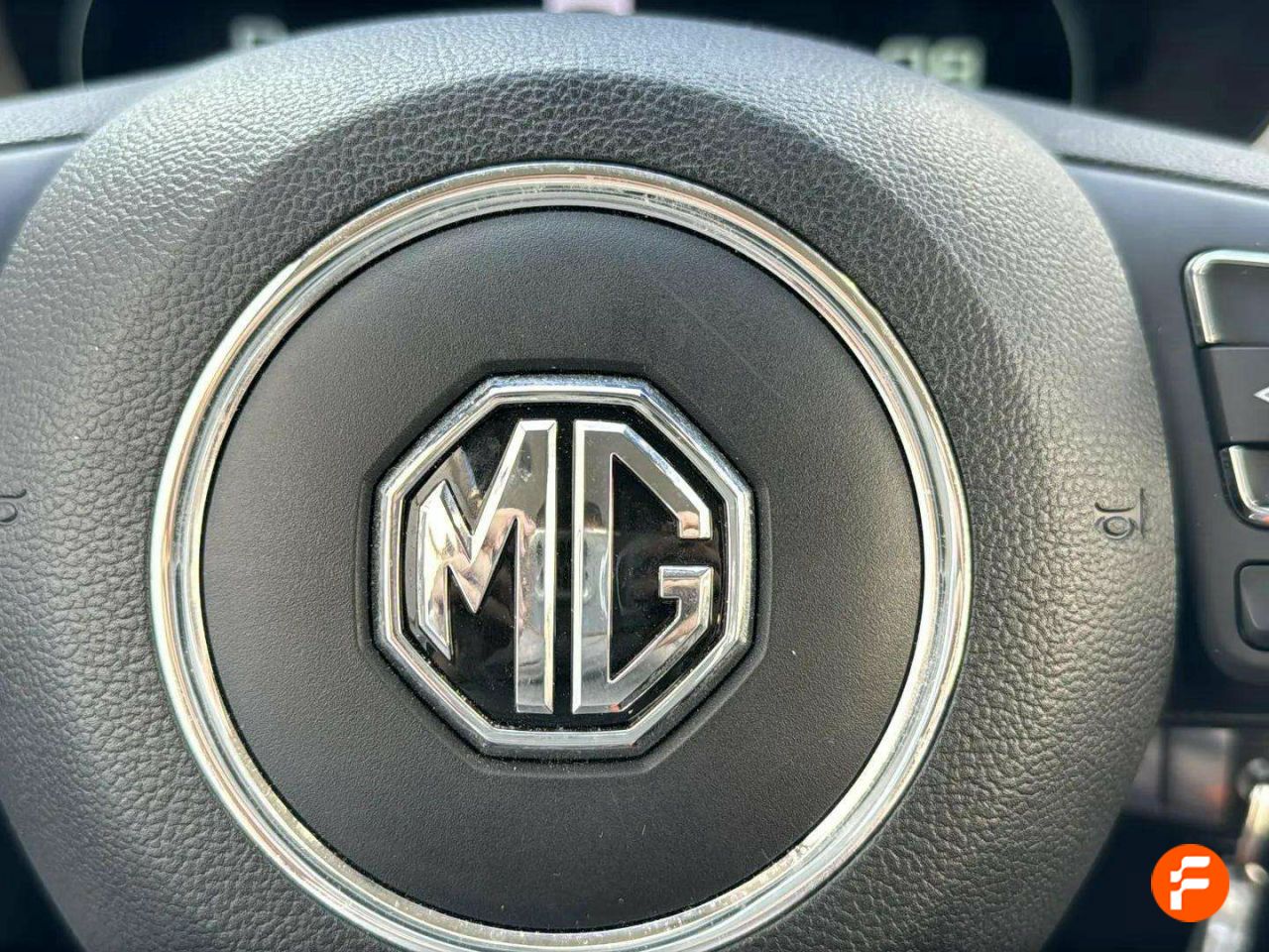 Foto MG ZS 11