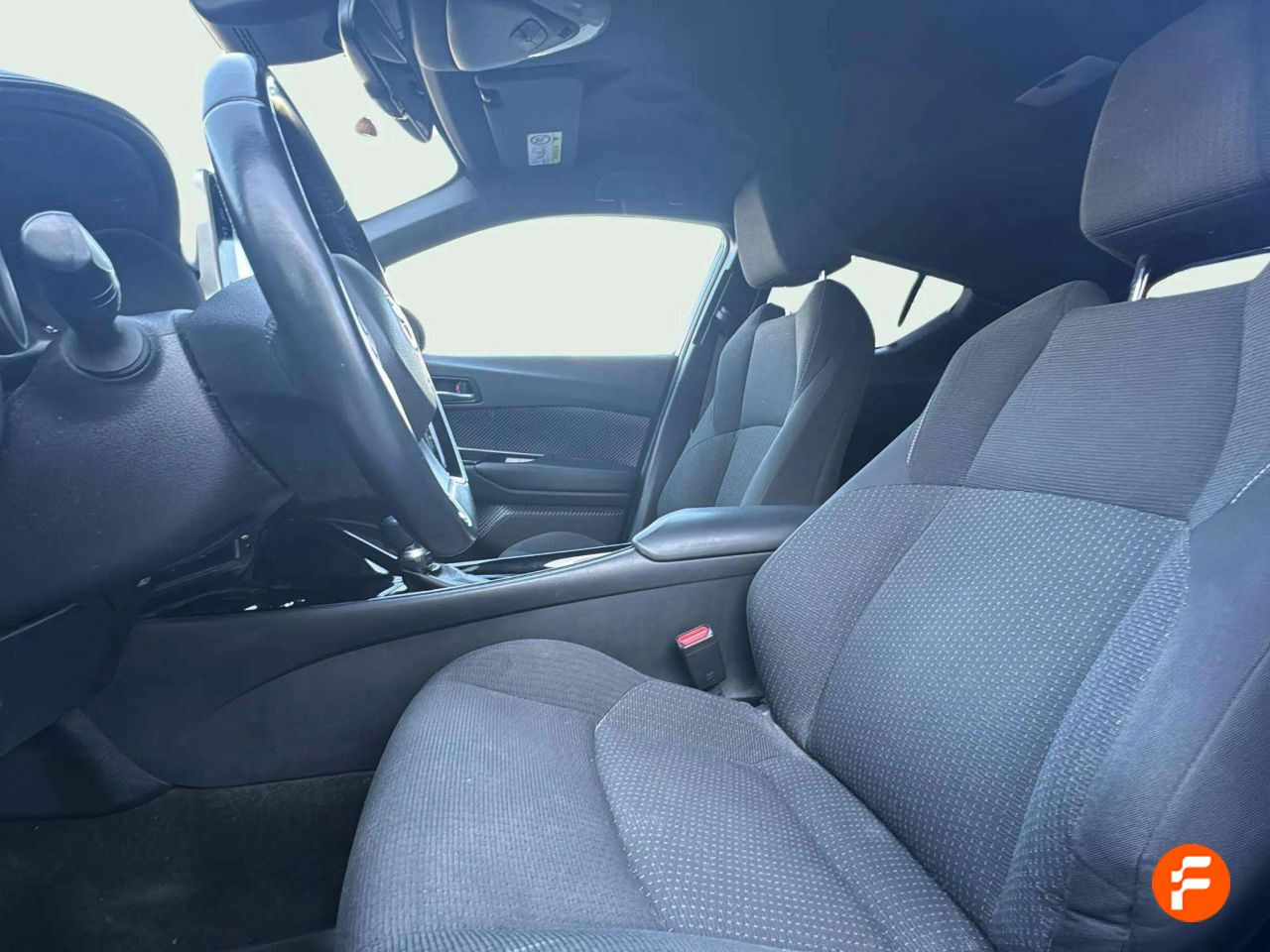 Foto Toyota C-HR 40