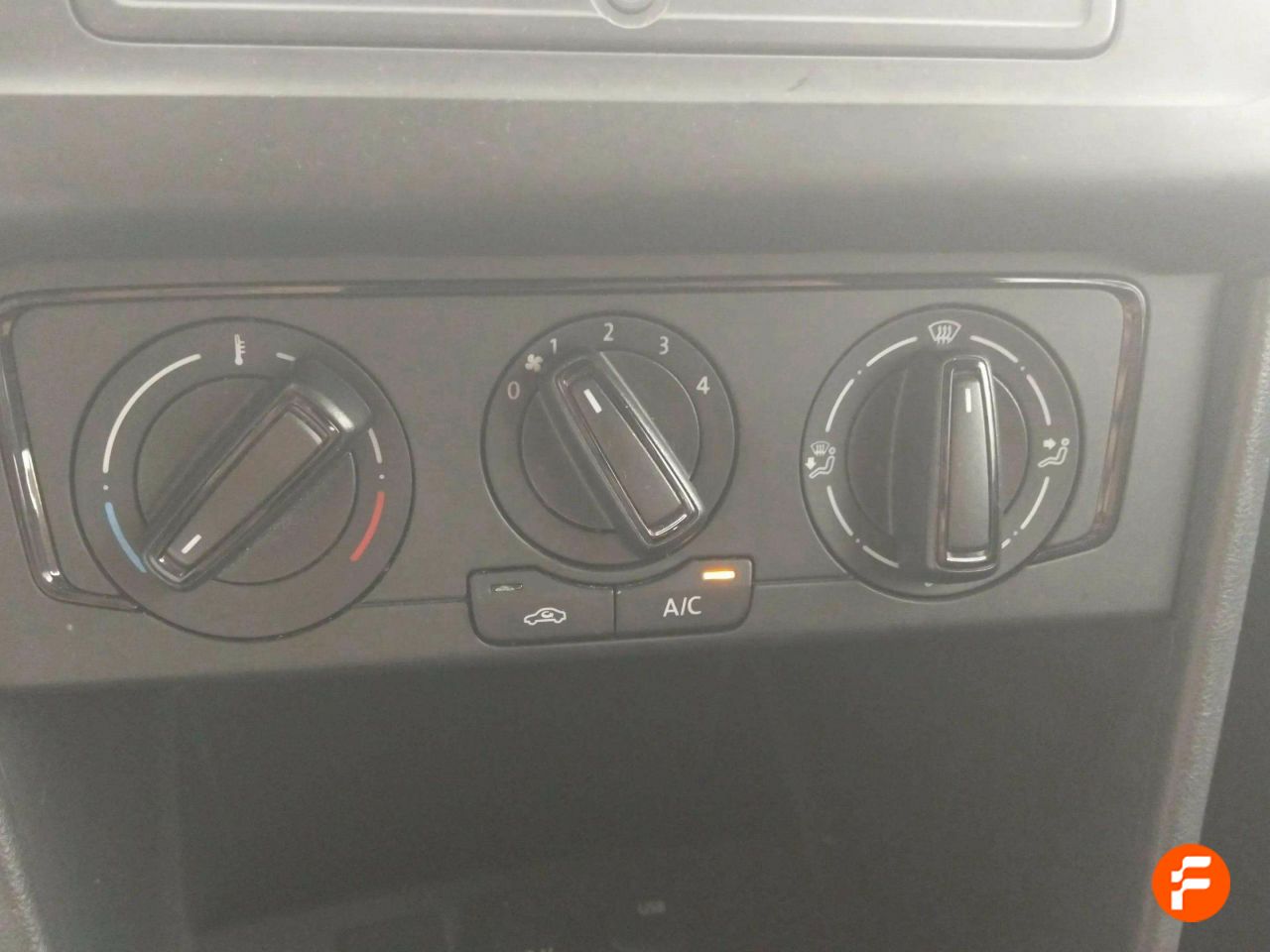 Foto Volkswagen Polo 25