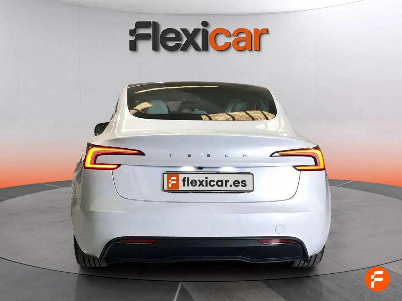 Foto Tesla Model 3 4