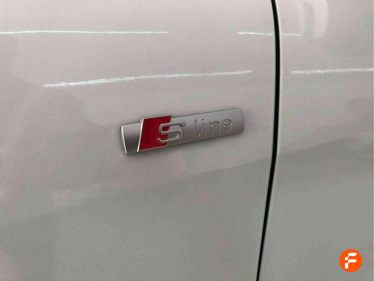 Foto Audi Q4 11