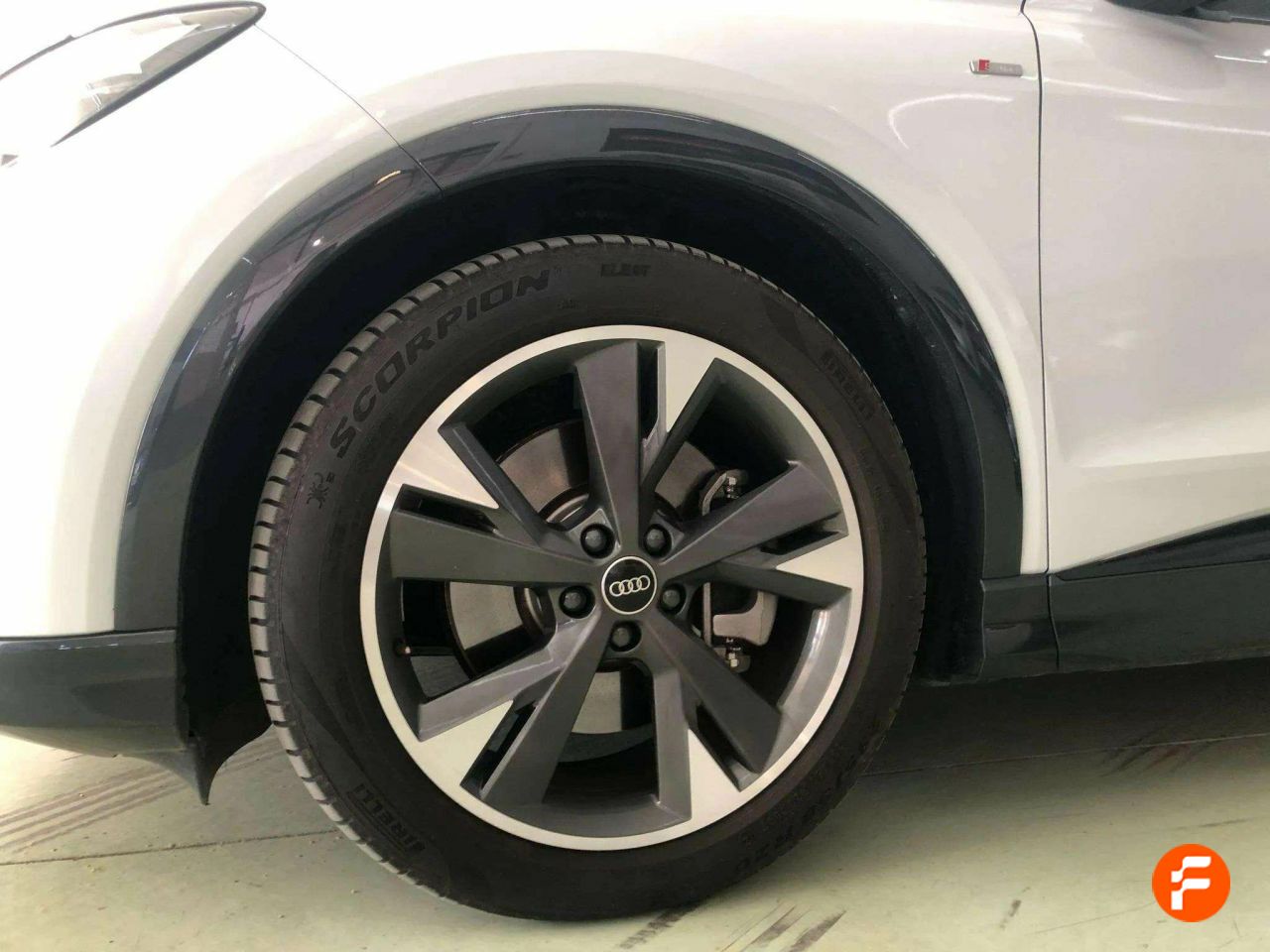 Foto Audi Q4 19