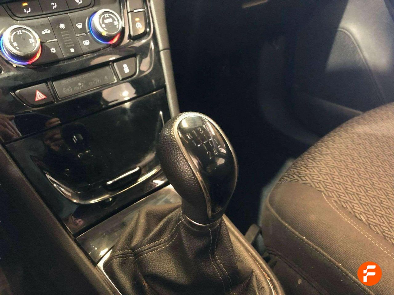 Foto Opel Mokka X 13