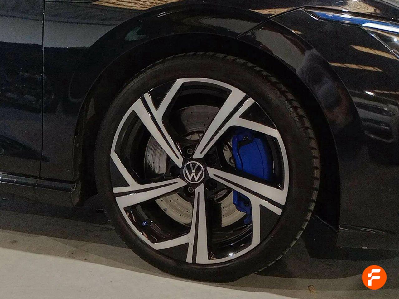 Foto Volkswagen Golf 17