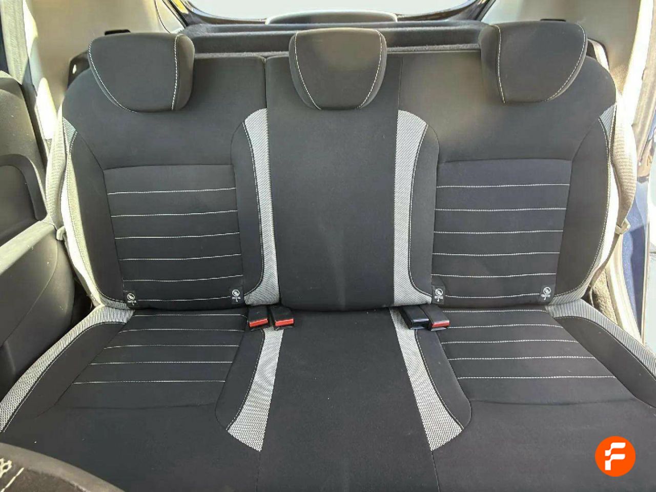 Foto Dacia Sandero 15