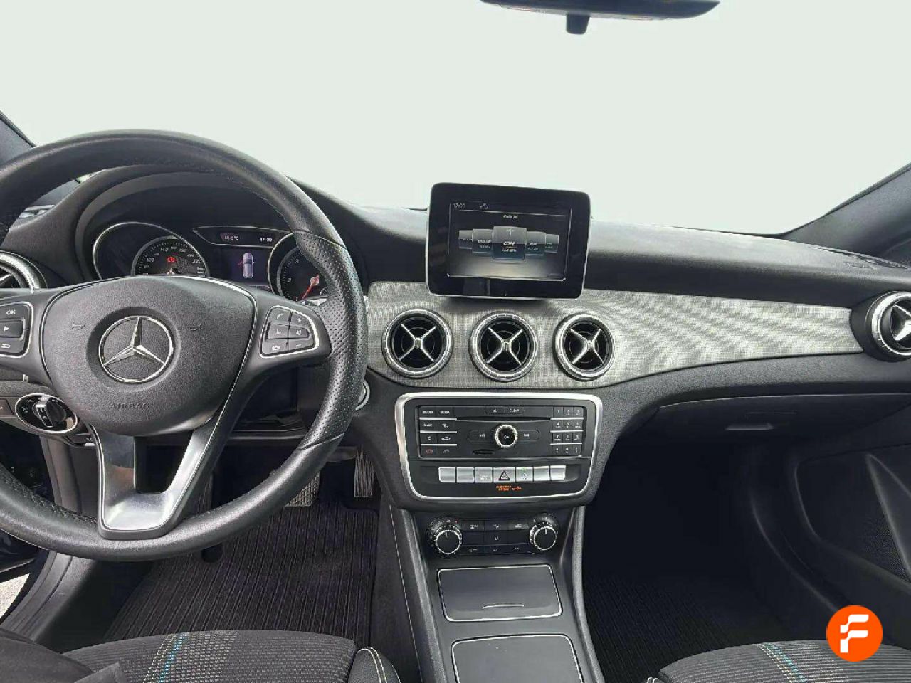 Foto Mercedes-Benz Clase CLA 10