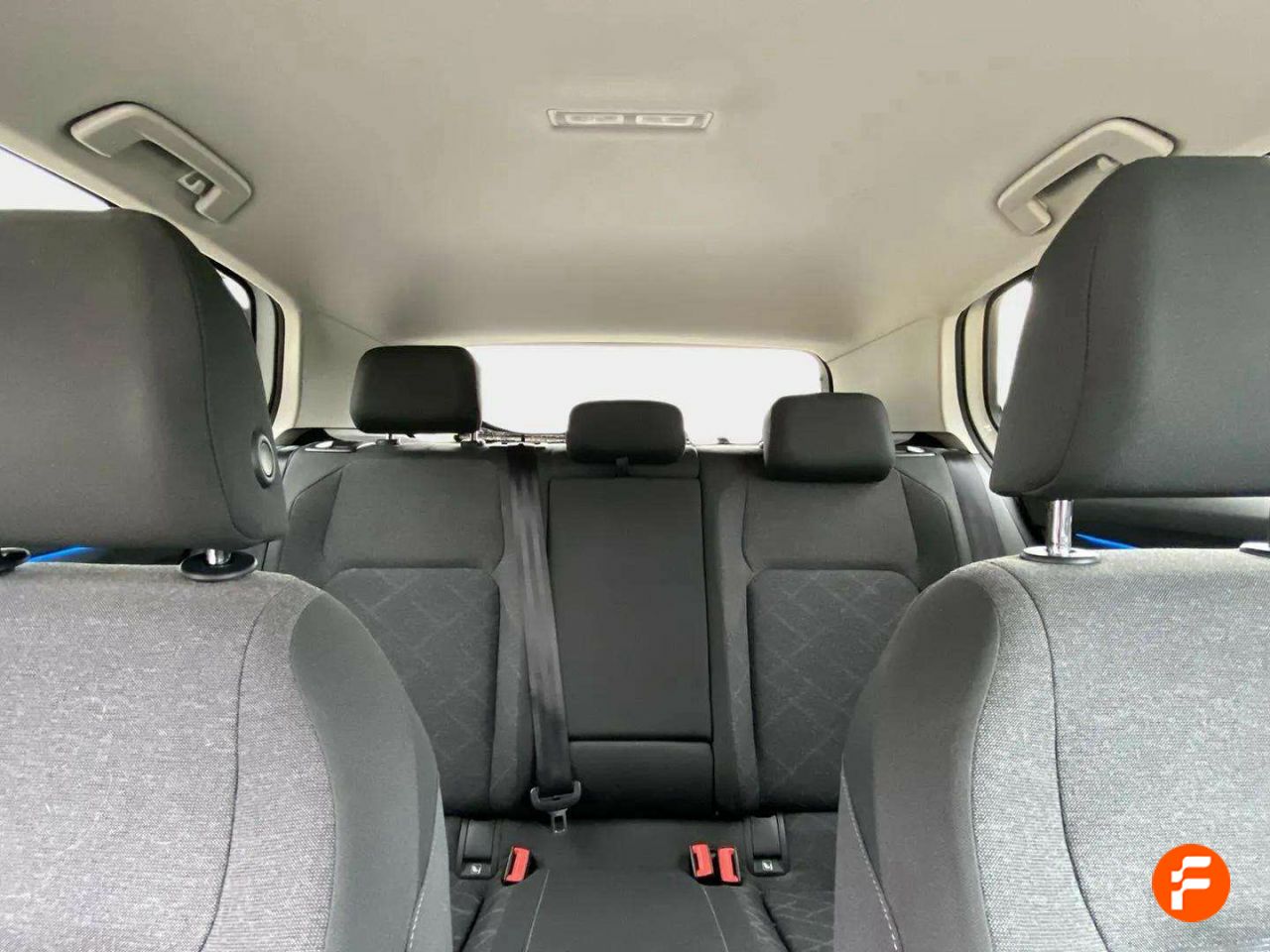Foto Volkswagen Golf 16