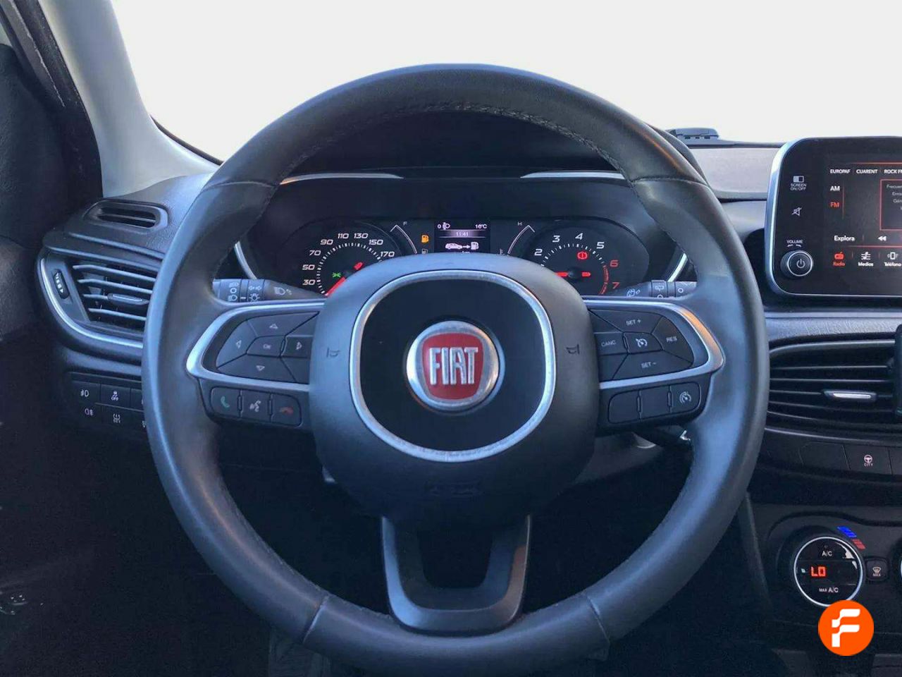 Foto Fiat Tipo 12