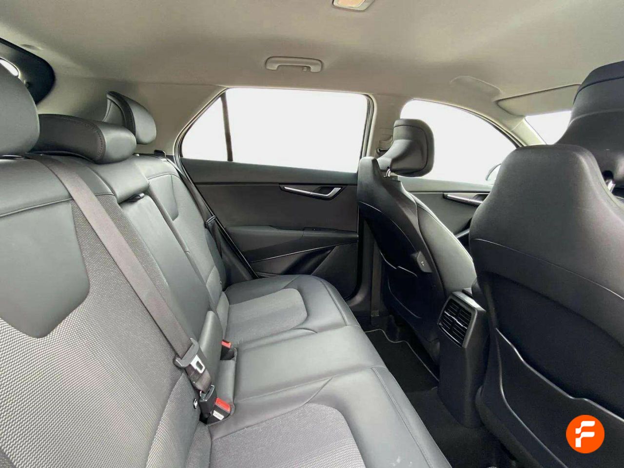 Foto Kia Niro 15