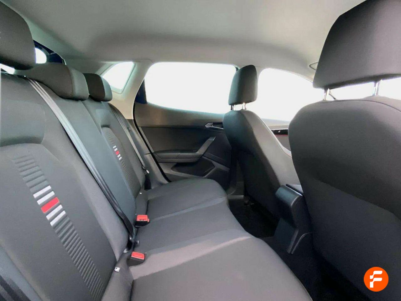 Foto Seat Ibiza 15