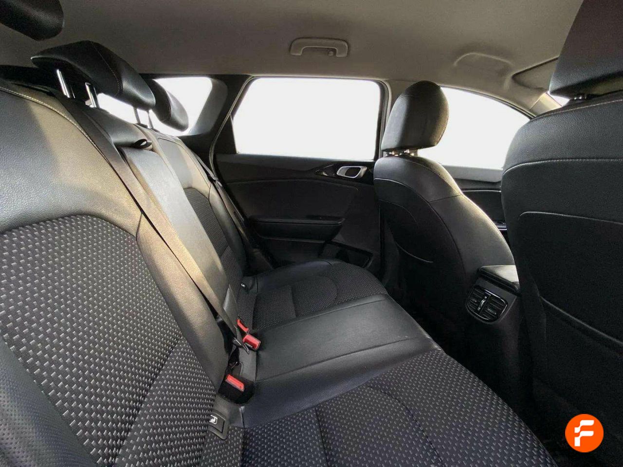 Foto Kia Ceed 14