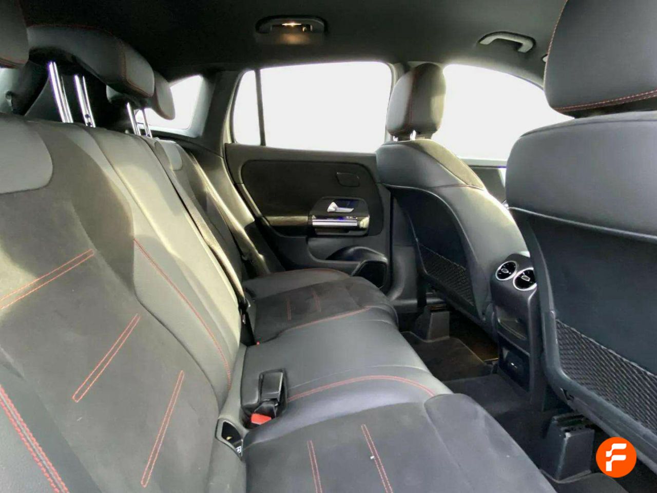 Foto Mercedes-Benz Clase GLA 14