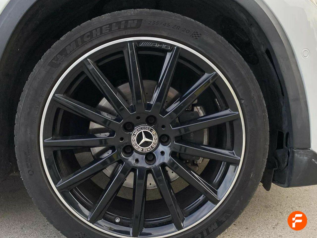Foto Mercedes-Benz Clase GLA 17