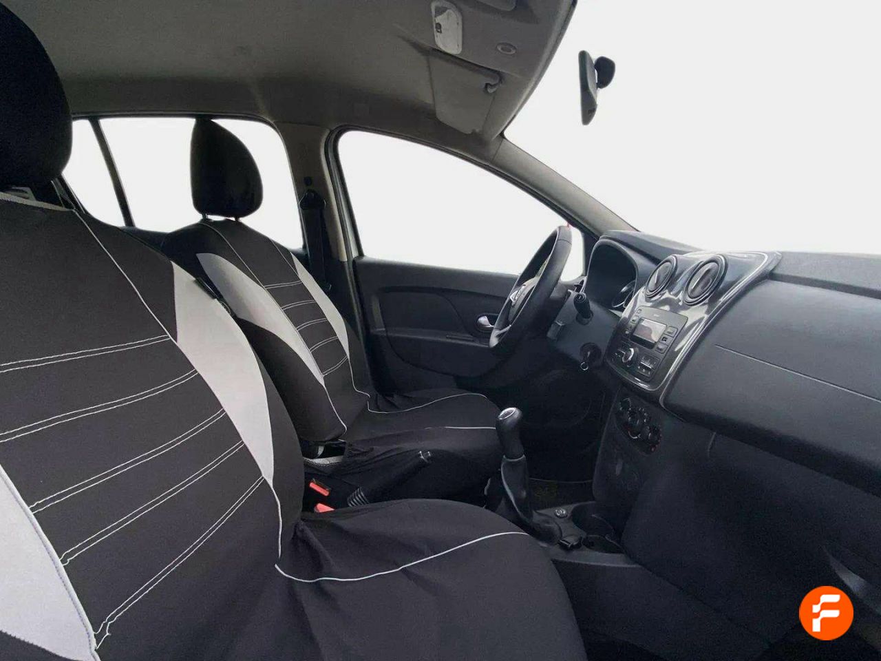 Foto Dacia Sandero 14