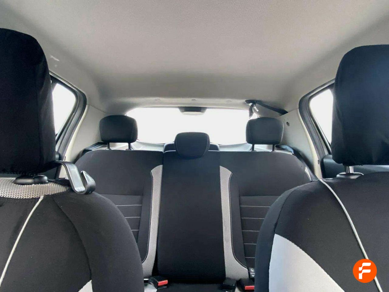 Foto Dacia Sandero 15