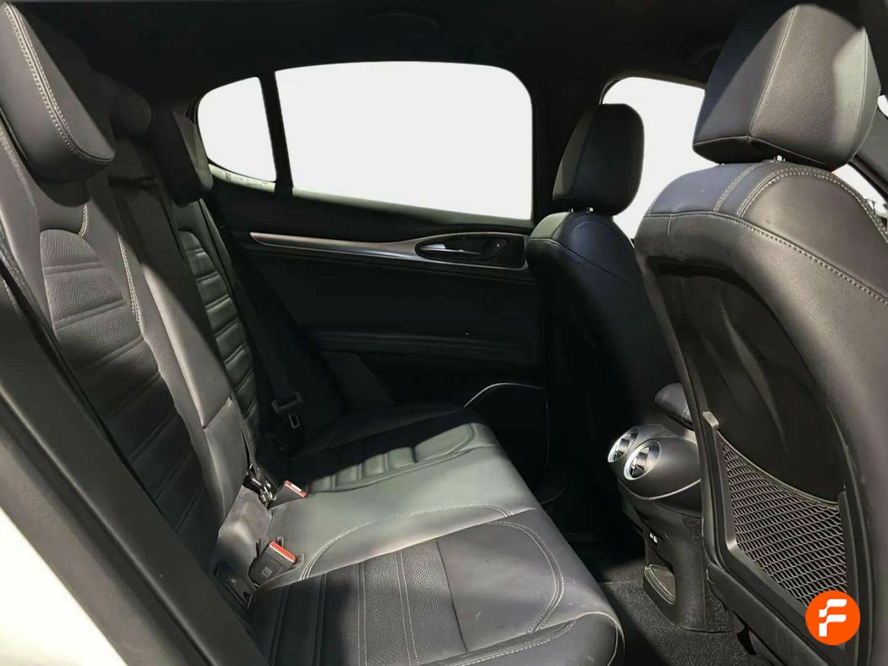 Foto Alfa Romeo Stelvio 15